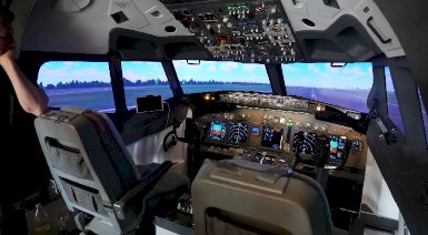 Symulator lotu - Toruń (Boeing 737, 20 min.)