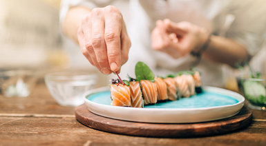 Wieczór japoński - kolacja sushi - prezent dla dziadków