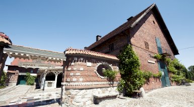 Zwiedzanie Winnic Jaworek z degustacją - prezent na 10 rocznicę ślubu